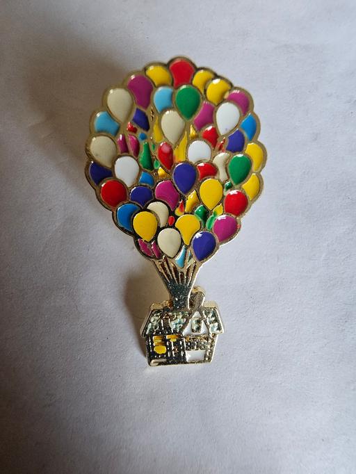  — disney pin the floating house
