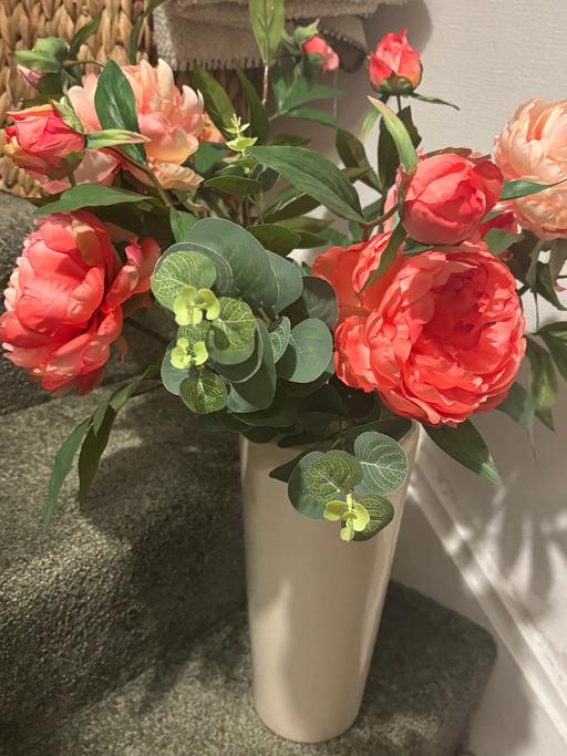  — Large vase of artificial Homesense dahlias