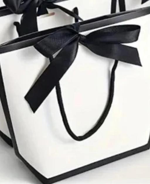  — Brand New Gift Bags x 10 Bags per Pack
