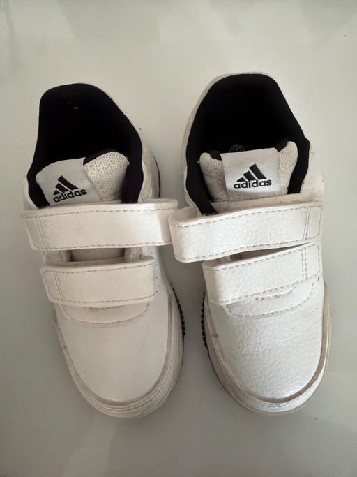 — Adidas boys trainers