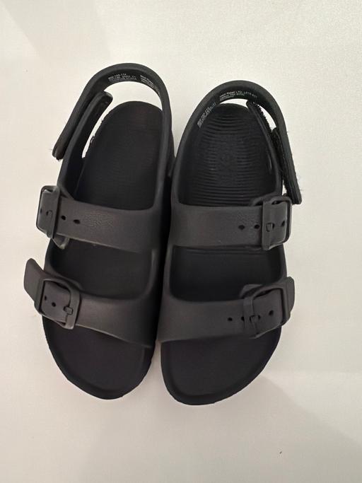  — Sandals