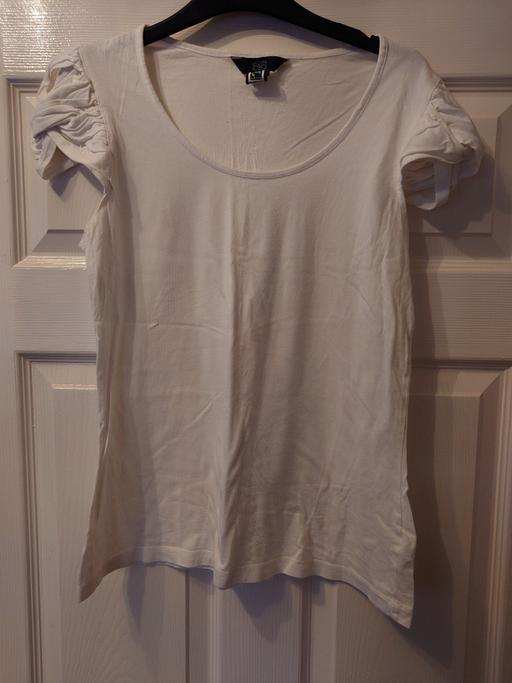  — Women's white top size 14