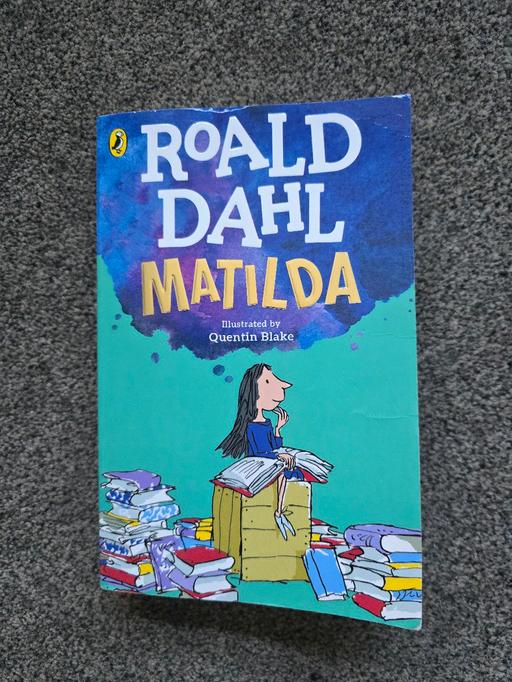  — Rohld Dahl paperback- Matilda