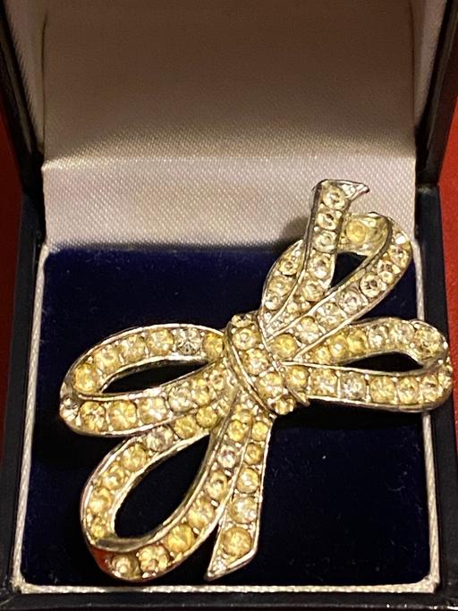  — silver cubic zirconia diky bow brooch 1.00ct
