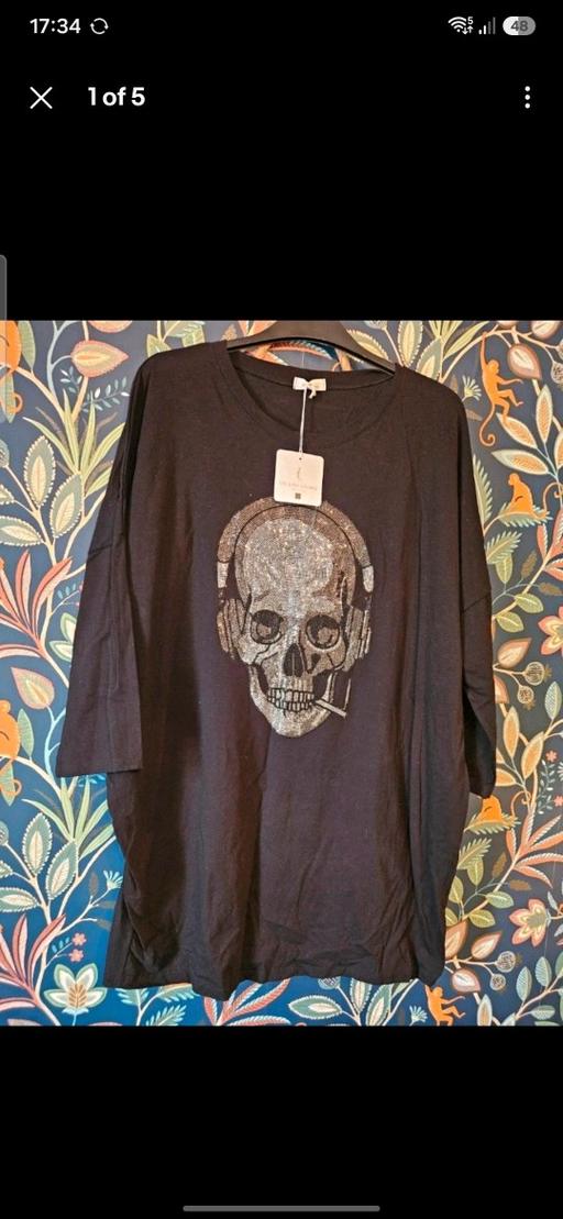  — BN black rhinestone tunic/tshirt size 16-22