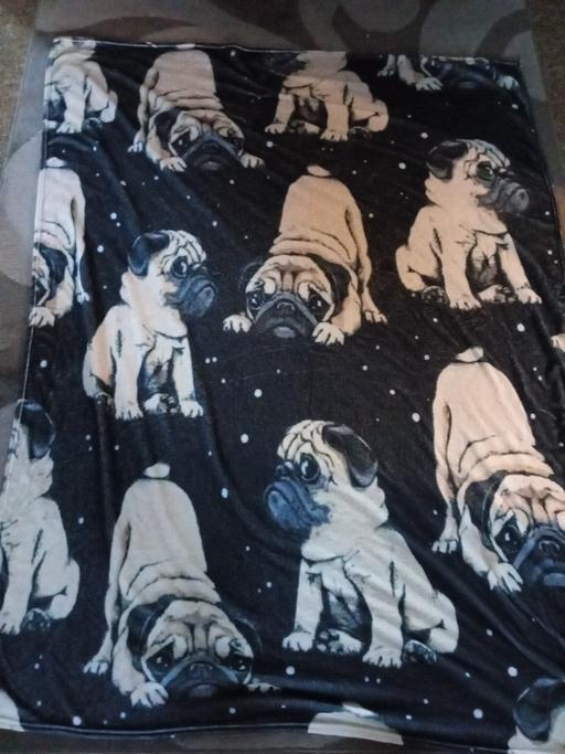 — DOUBLE BED SIZE FLEECE BLANKET