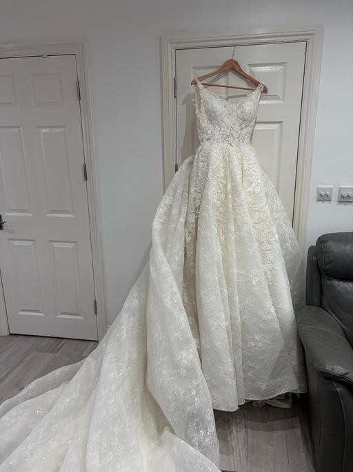  — Beautiful Designed wedding dress
