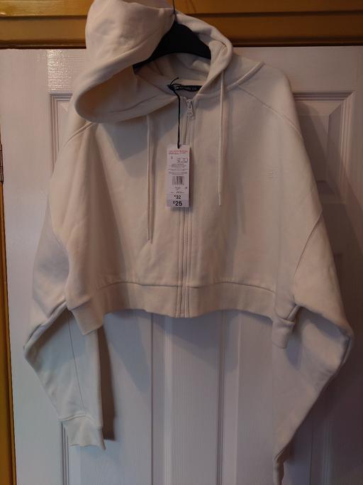  — Women's cream hoody size 20-22