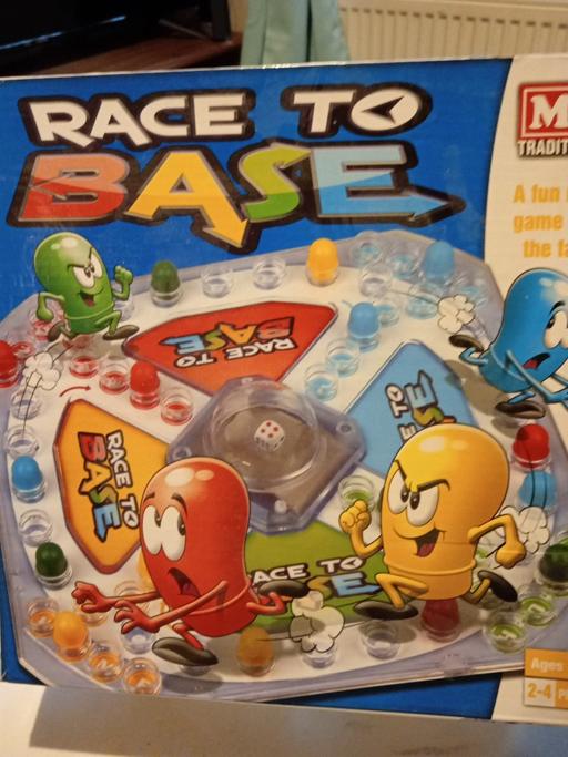  — RACE TO BASE GAME SET