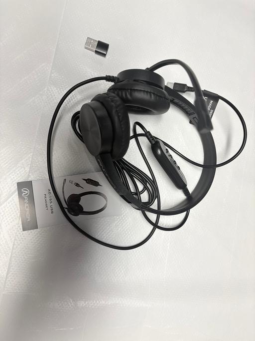  — Headset