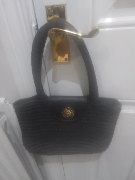  — LADIES TOPSHOP HANDBAG
