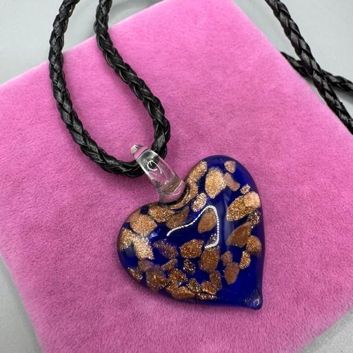  — Beautiful Art Glass Heart Necklace