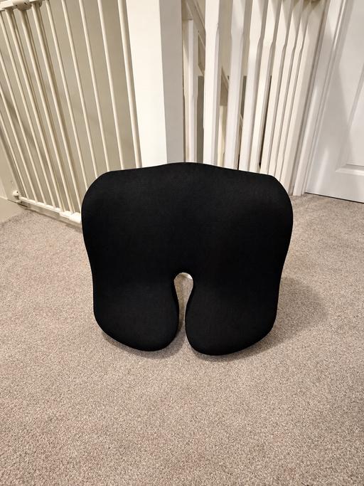  — Ergonomic Memory Foam Seat Cushion – Black