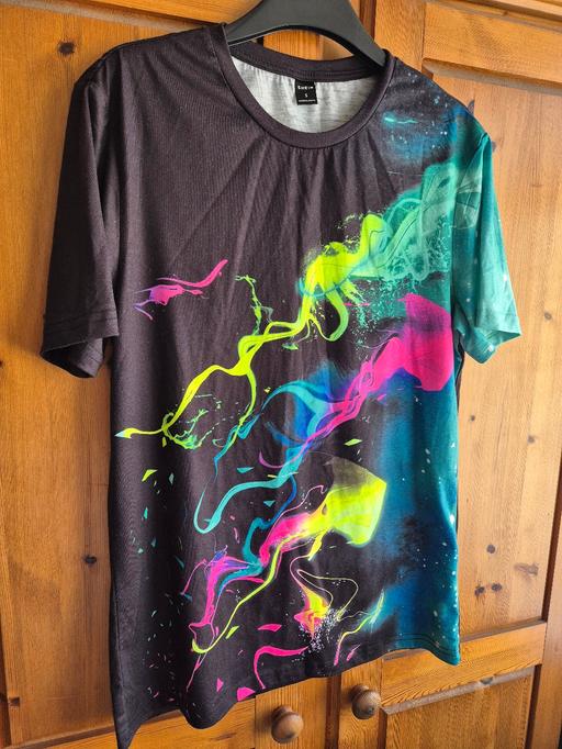  — Men's Tshirt