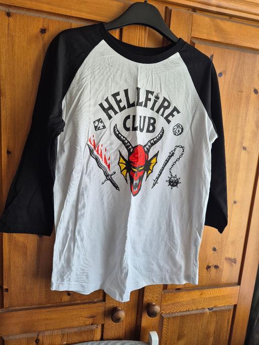  — Men's Top