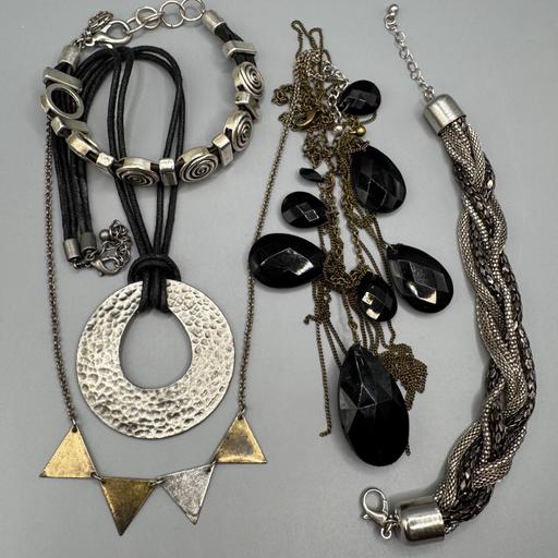  — Black/Silver Bundle