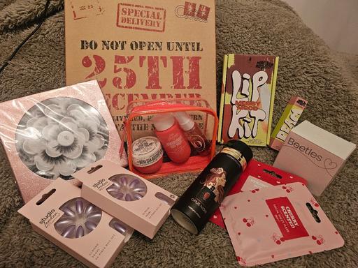  — Beauty Bundle New unopened 13 items