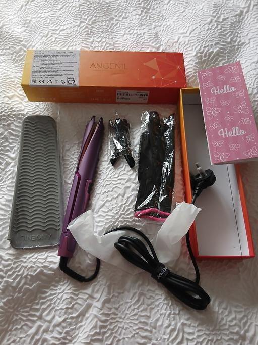  — hair straightener 2in 1