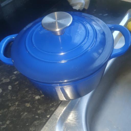  — Crofton Cooking Pot, Really Heavy, 2 litres,