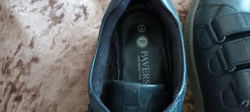  — pavers size 7 never worn