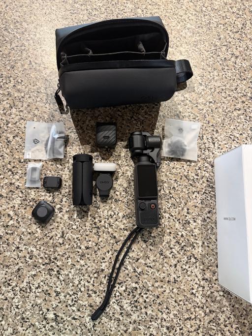  — DJI osmo pocket 4