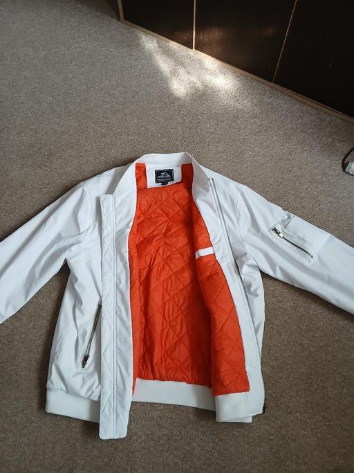 — Wight bomber jacket
