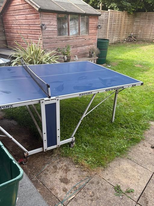  — Folding table tennis table. Ping pong