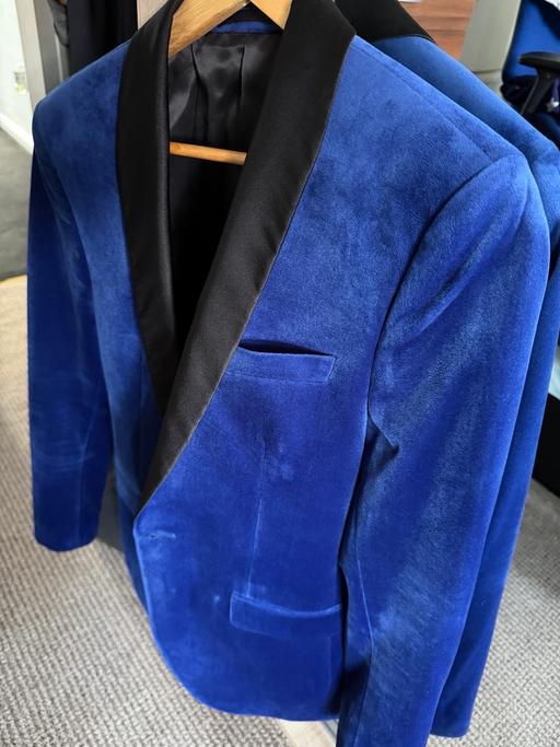  — Suit jacket blue velvet very good condition