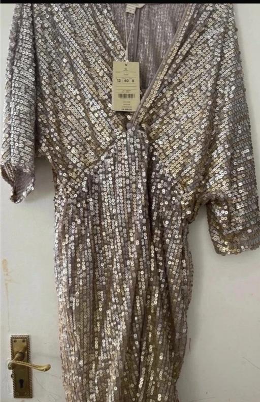  — Midi sequence party dress