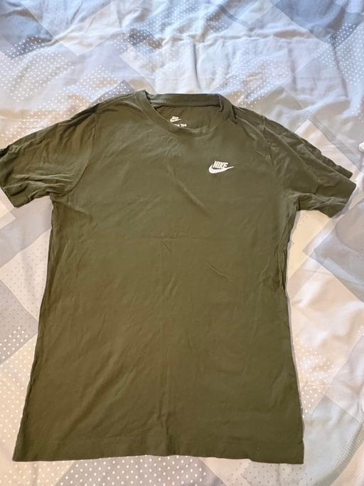 — Nike tshirt