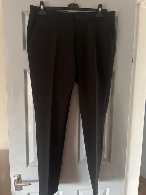  — New mens black trousers 36w 31L