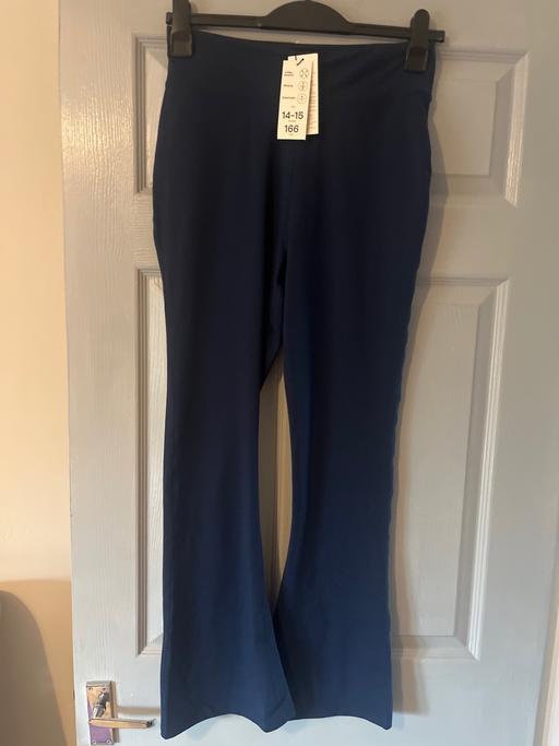  — New tagged in trend navy flare bottoms 15yr