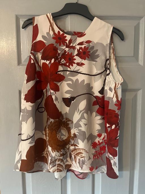  — Stunning house from next size 14 ladies