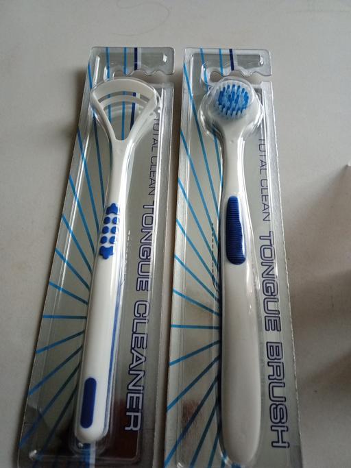  — 2 brand new TONGUE CLEANERS