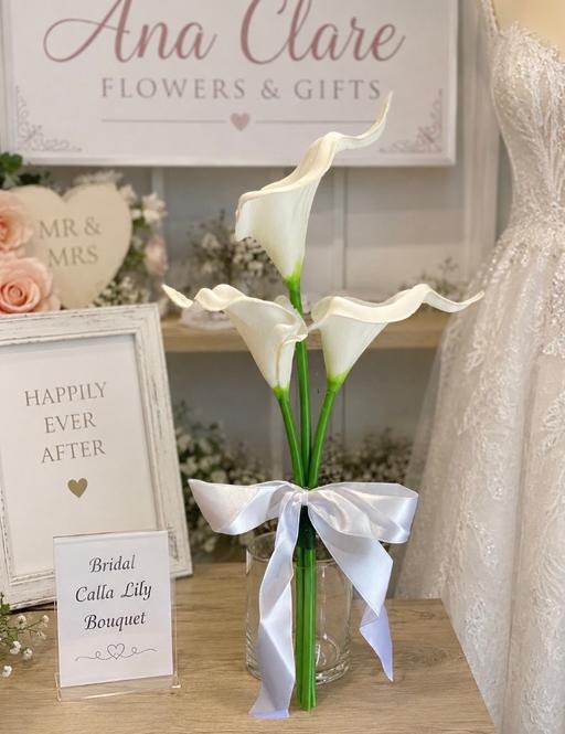  — White calla lily 3 stem posy