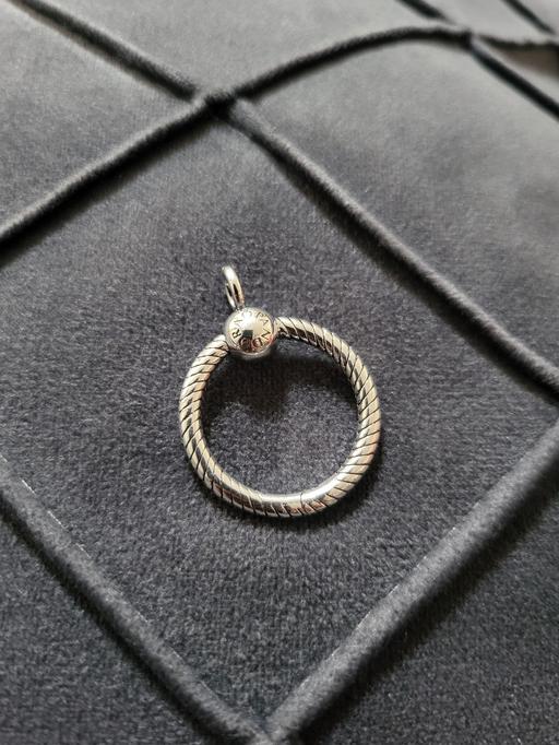  — Pandora. Small O Pendant. S925