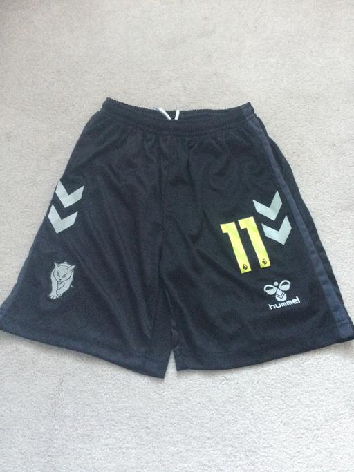  — Sports shorts age 9/10