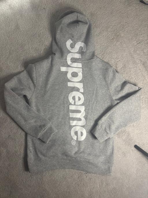 — supreme grey hoodie