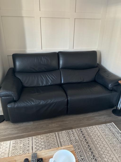  — Reclining sofa
