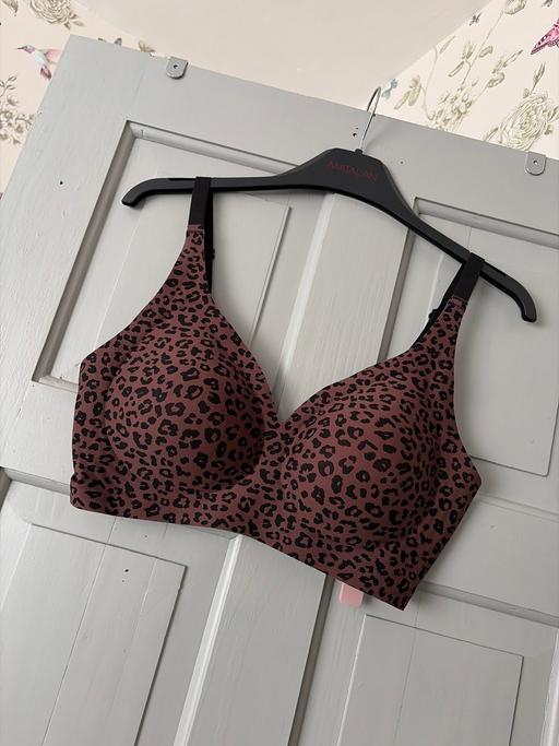  — Oufali support & lift bra