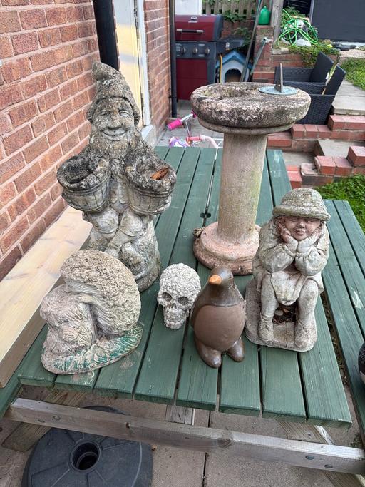  — Garden ornaments