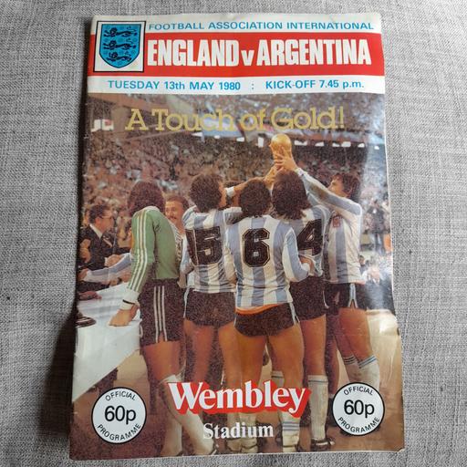  — ENGLAND v ARGENTINA 1980 FOOTBALL PROGRAMME