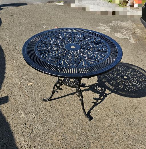  — garden table beautiful pattern Cast almunium