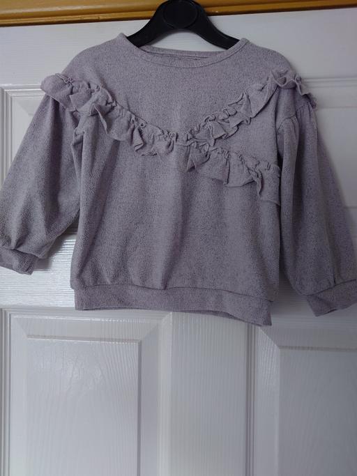  — Girls grey long sleeved top size 2-3 years