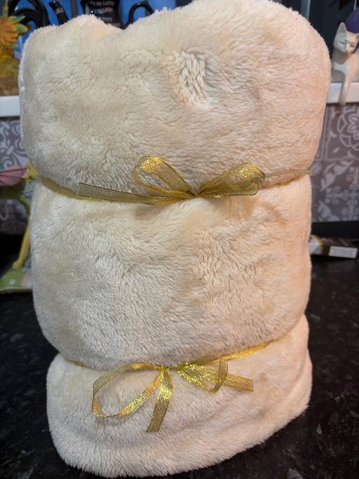  — Double fleece blanket