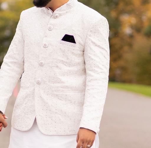  — Men’s Pure White Waistcoat