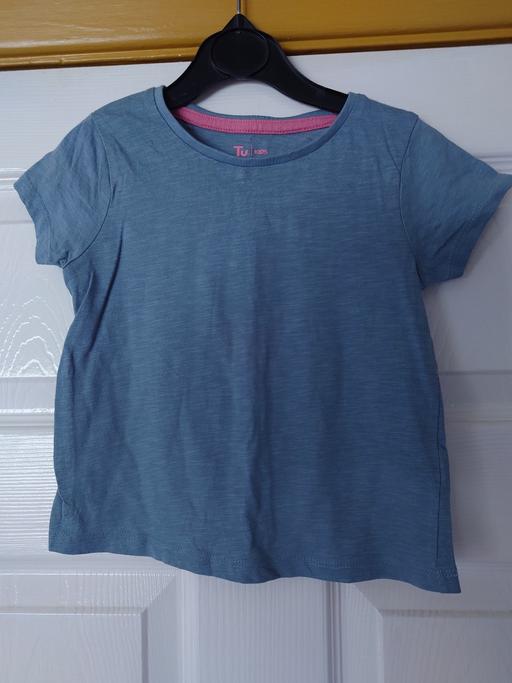  — Girls blue top size 3-4 years
