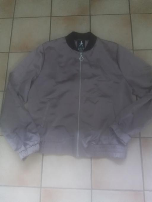  — LADIES BRAND NEW NO TAG ZIP JACKET