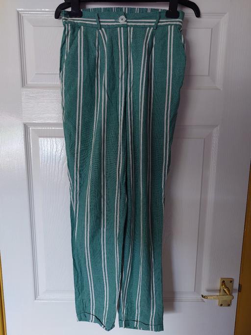  — Women's green striped trousers size 6