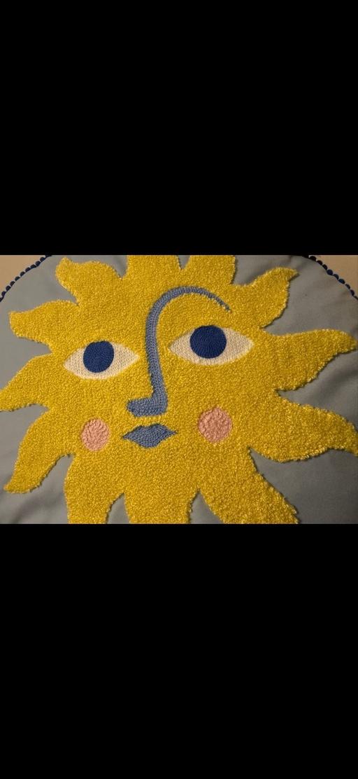  — Sunshine textured cushion with tags